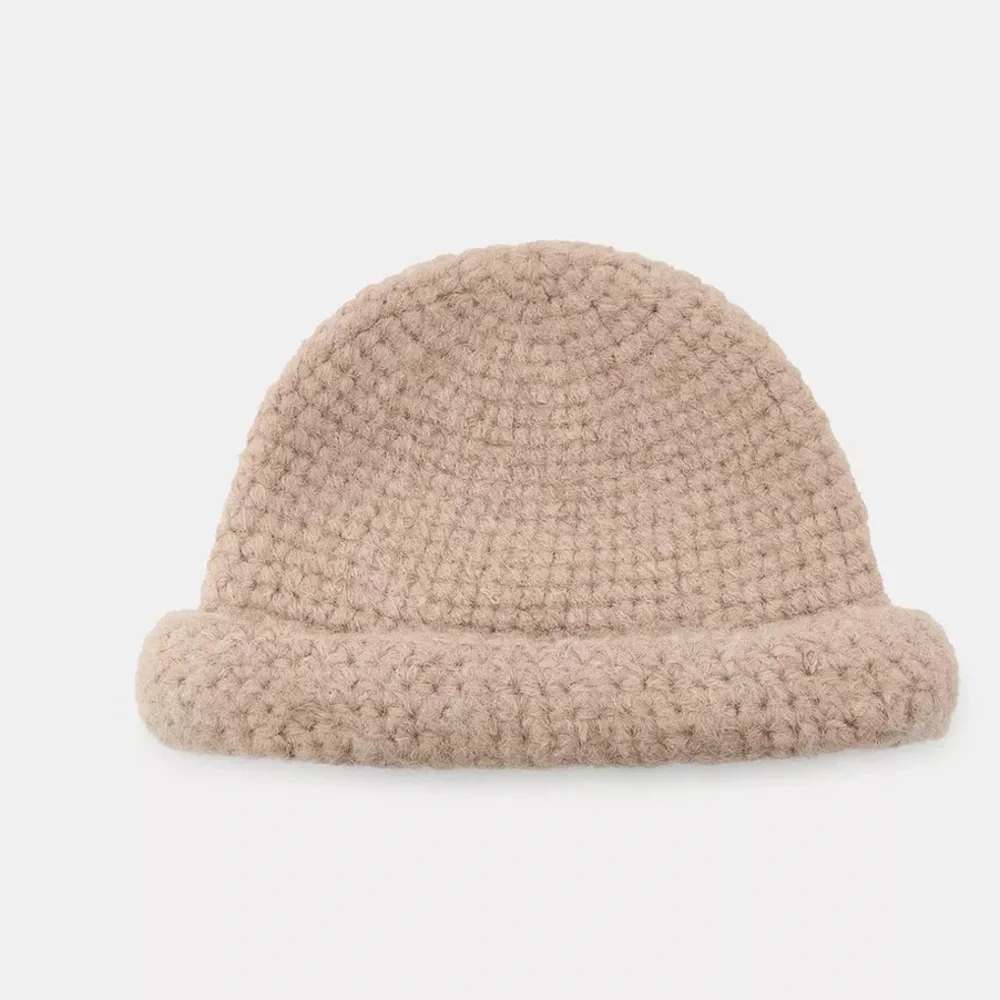 Zara chunky knit cuffed hat